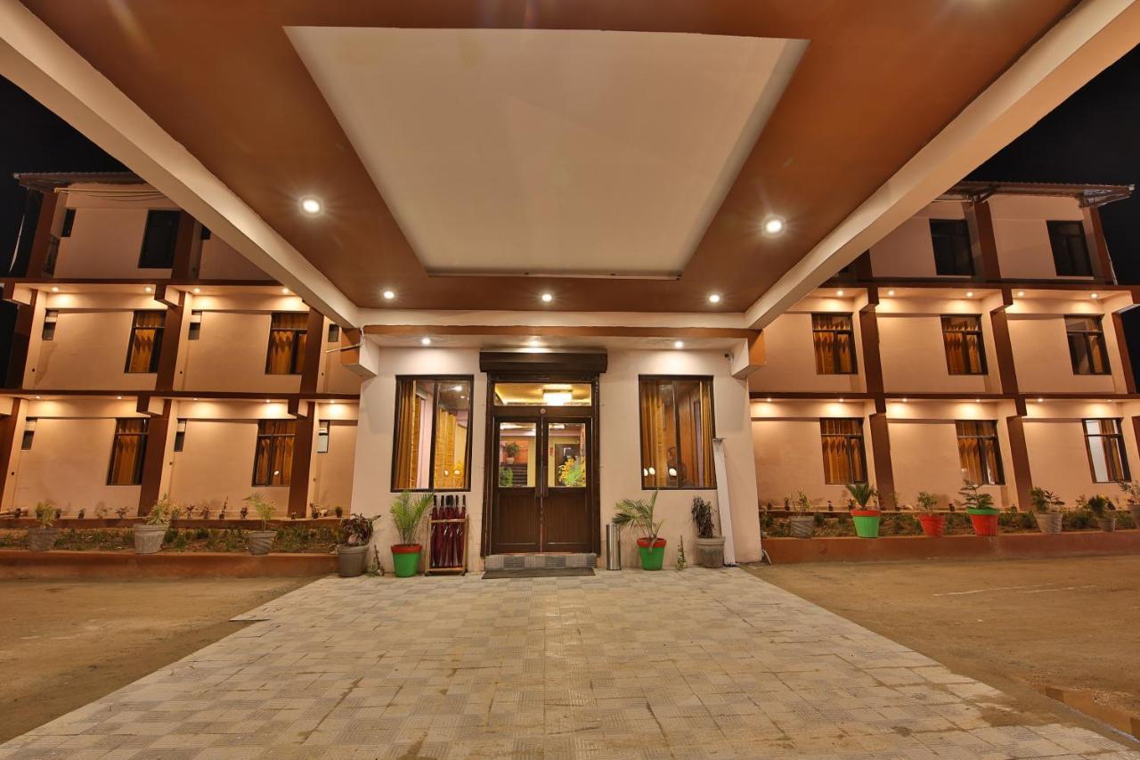 Amritara The Avadh Hotel Badrinath Buitenkant foto