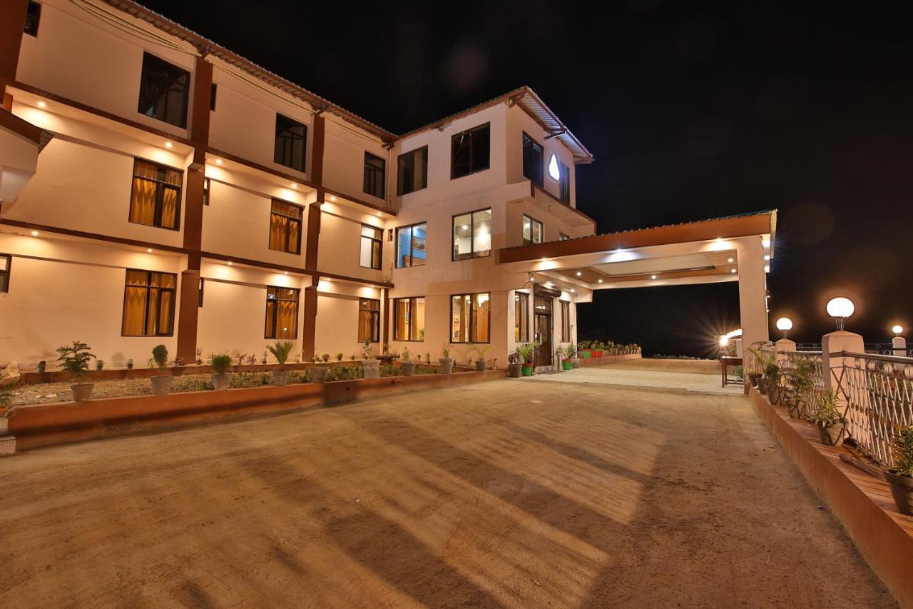 Amritara The Avadh Hotel Badrinath Buitenkant foto